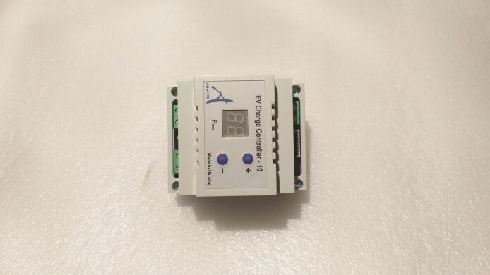 Charge Controller EVCC 10